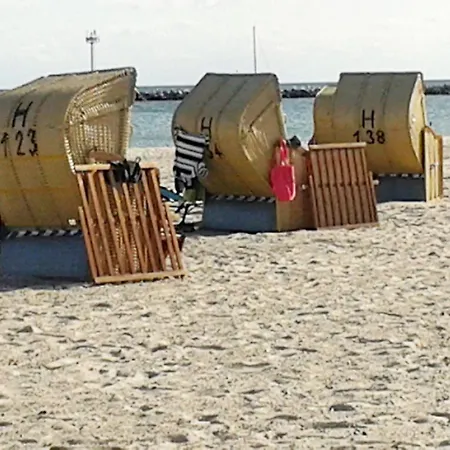 Für 2 Personen Ca 40 M In Neue Tiefe, Ostseeküste Deutschland *